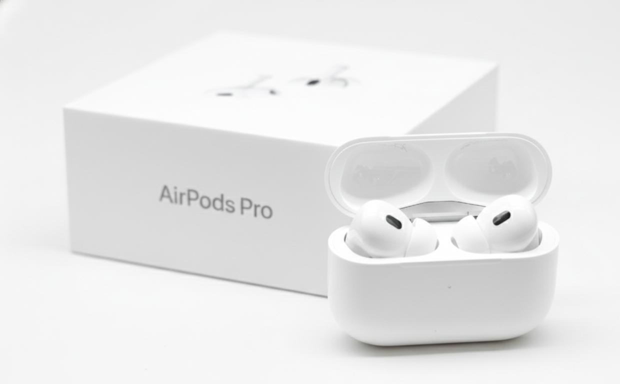 Premium Wireless Noise-Canceling Earbuds with Charging Case