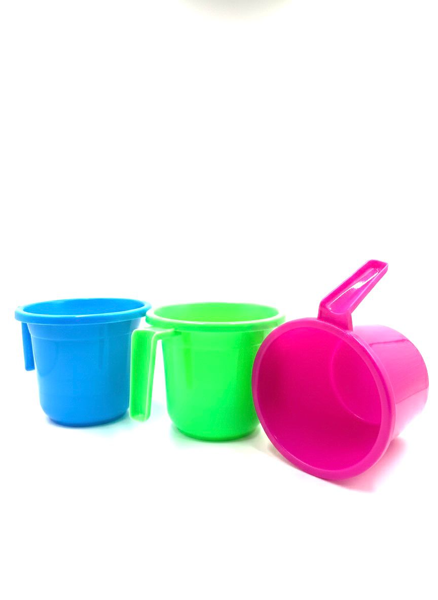 "Colorful Stackable Plastic Measuring Cups with Easy-Grip Handles "