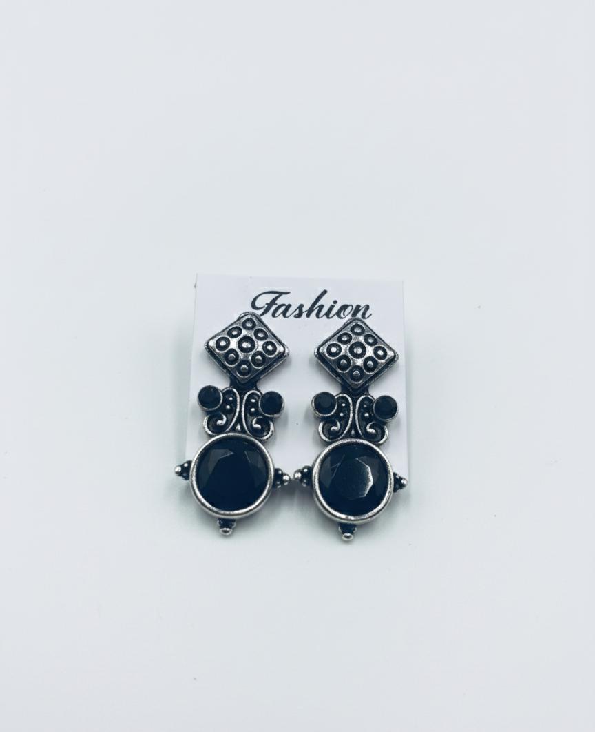 Vintage Black Gemstone Drop Earrings with Antique Silver Detailing
