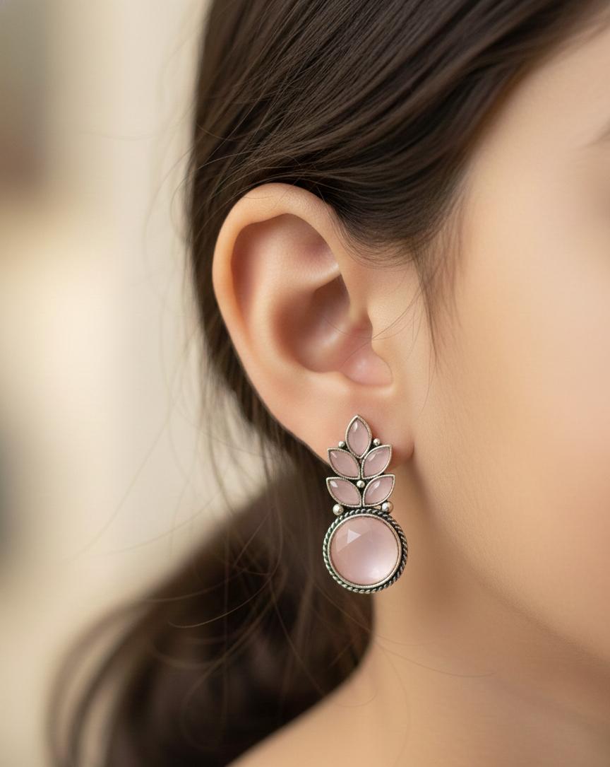 "Elegant Vintage Leaf Design Pink Stone Drop Earrings for Women"